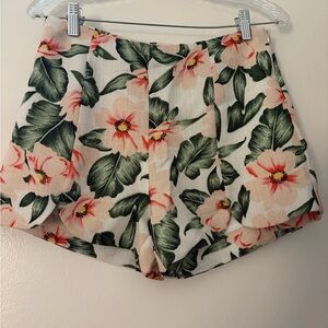 Love Riche Floral Print Women's Shorts